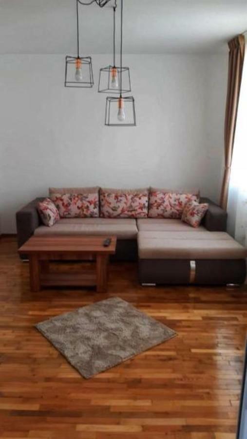 Casa Alise-Luise Apartment Brasov Bagian luar foto