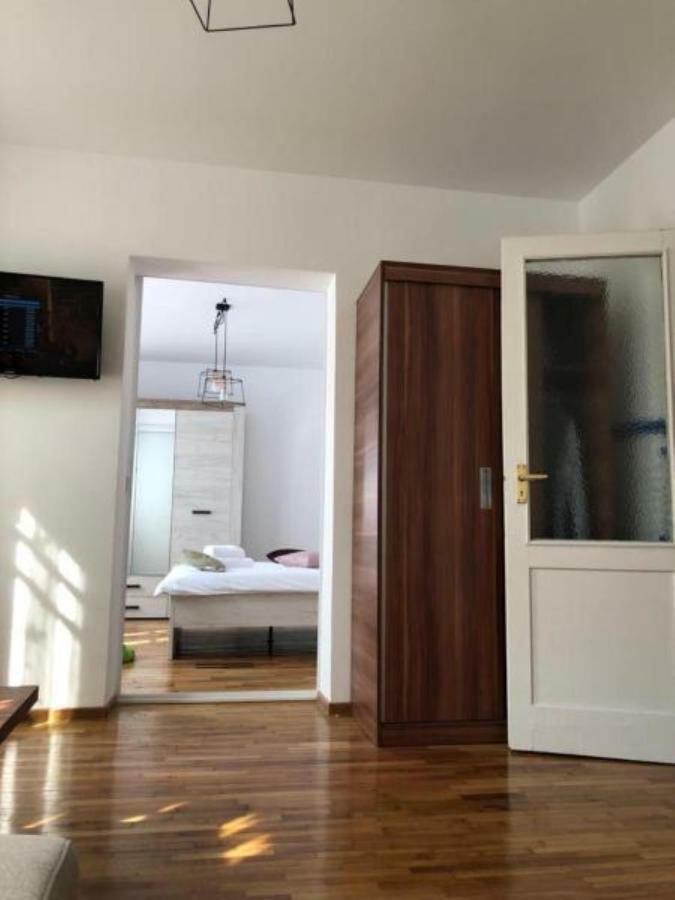 Casa Alise-Luise Apartment Brasov Bagian luar foto