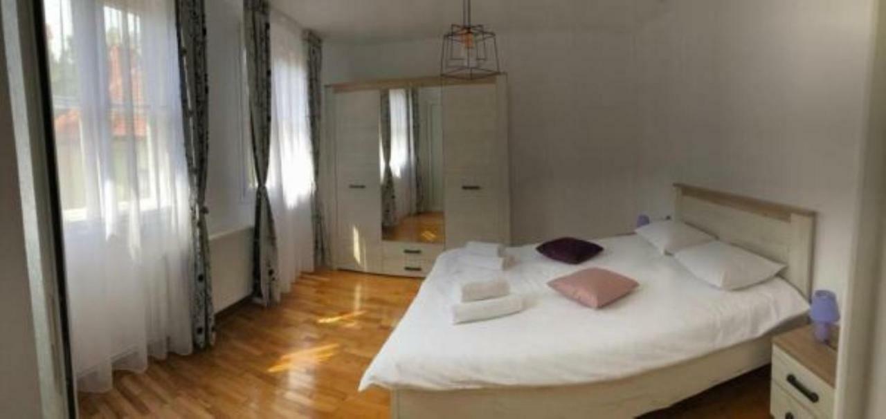 Casa Alise-Luise Apartment Brasov Bagian luar foto