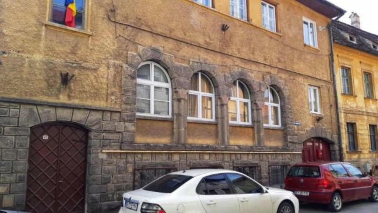 Casa Alise-Luise Apartment Brasov Bagian luar foto